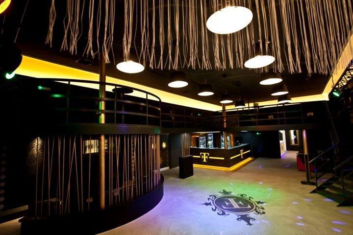 Hotel U Cerneho Orla Kostelec nad Černými Lesy Bagian luar foto