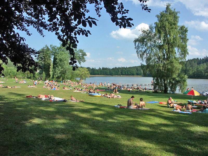 Hotel U Cerneho Orla Kostelec nad Černými Lesy Bagian luar foto